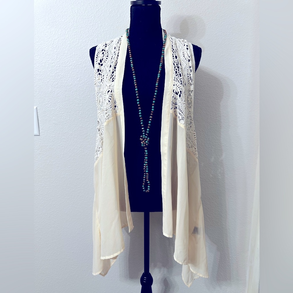 Women’s Creamy White Lace Western, Sleeveless Cardigan